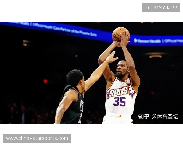 太阳高效进攻压制篮网,布克状态如日中天